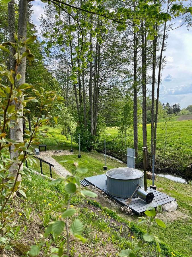 Atputas Namins Jaunlaicene Villa Buitenkant foto